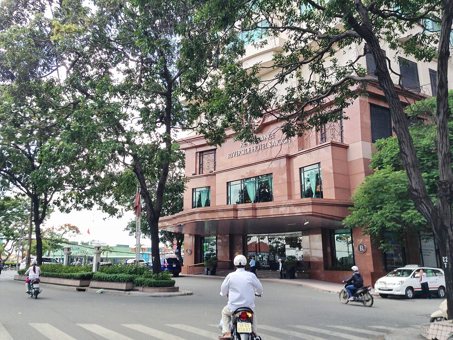 Ảnh nguồn Renaissance Riverside · khối đế